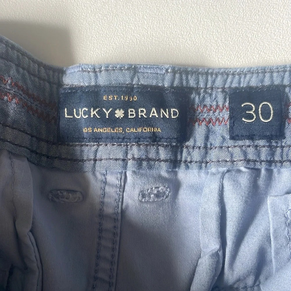 Lucky Brand Men's 9" Stretch Twill Flat Front Short sz 30 blue tropical … - Picture 3 of 9